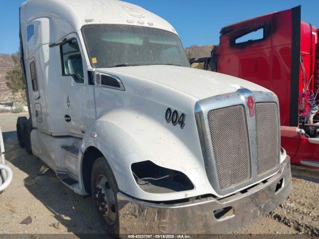  Salvage Kenworth T680