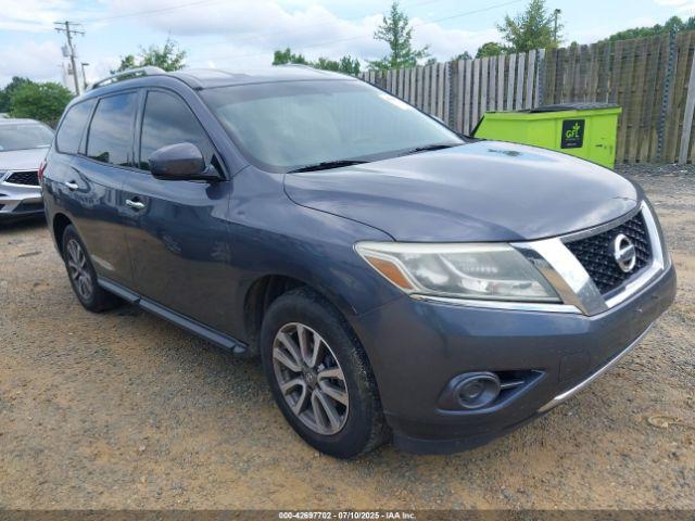  Salvage Nissan Pathfinder