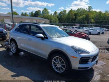  Salvage Porsche Cayenne