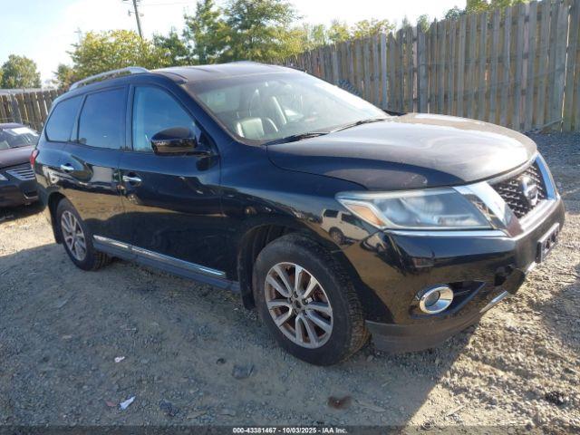  Salvage Nissan Pathfinder