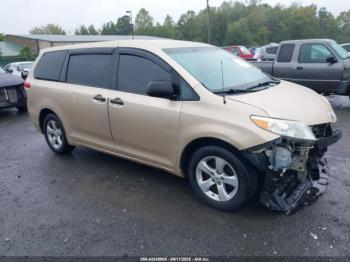  Salvage Toyota Sienna