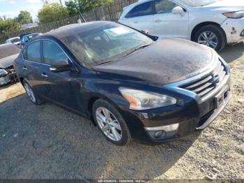  Salvage Nissan Altima