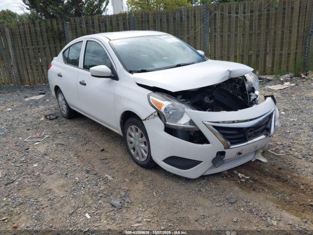  Salvage Nissan Versa