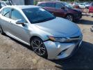 Toyota Camry Se Image 8