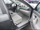 Toyota Camry Le Image 5