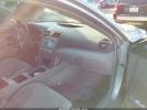 Toyota Camry Le Image 4
