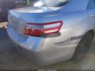 Toyota Camry Le Image 11