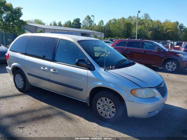  Salvage Chrysler Town & Country