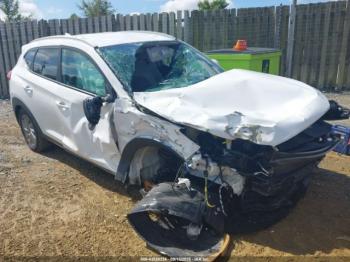  Salvage Hyundai TUCSON