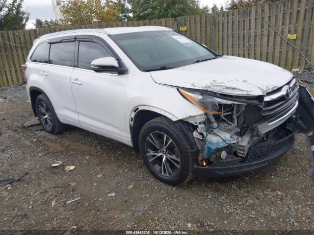  Salvage Toyota Highlander