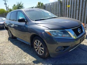  Salvage Nissan Pathfinder