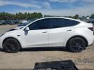 Tesla Model Y Performance Dual Motor All-wheel Drive Image 17