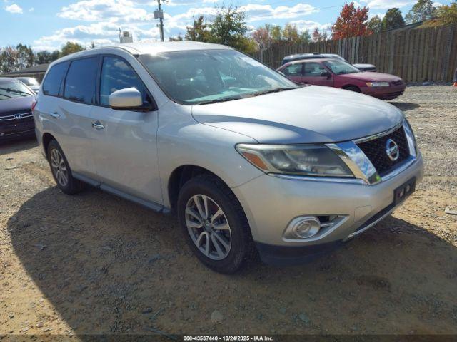  Salvage Nissan Pathfinder
