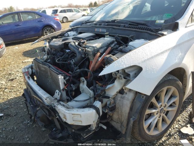 Ford Fusion Se Image 6