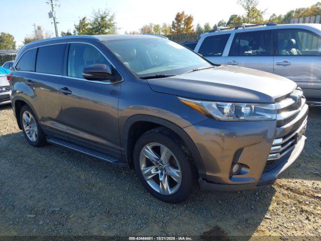  Salvage Toyota Highlander