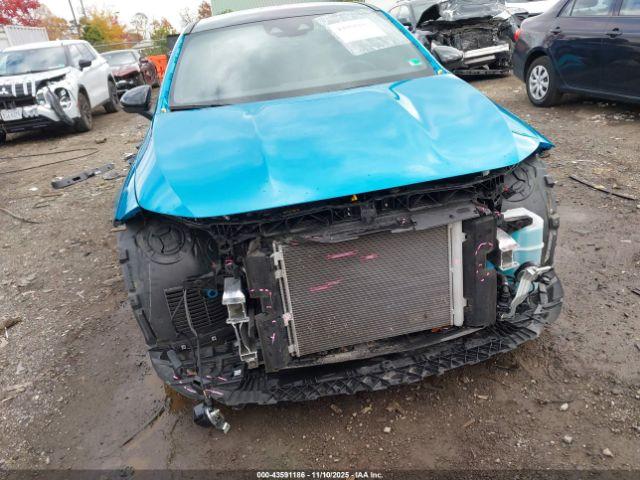 Mercedes-Benz Cla-class 4matic Image 3