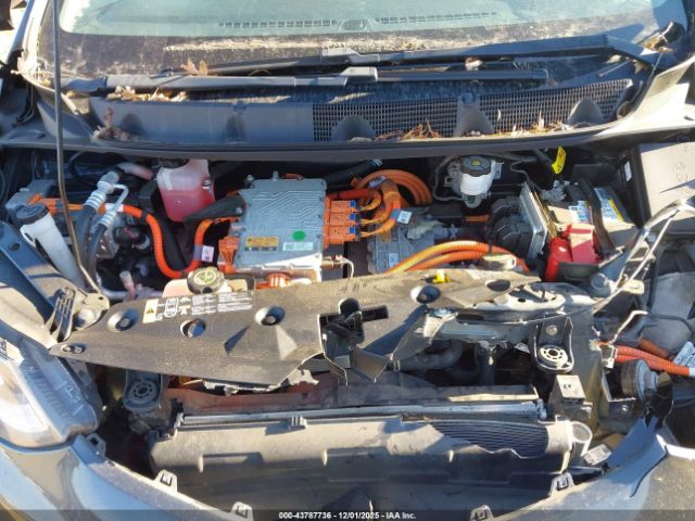 Chevrolet Bolt Premier Image 14