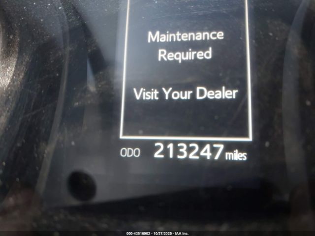 Toyota Camry Se Image 6