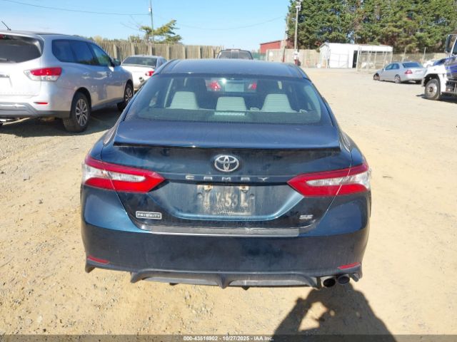 Toyota Camry Se Image 5