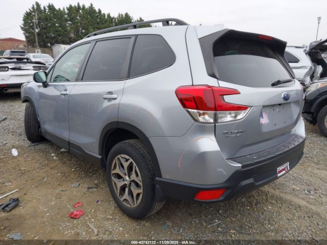 Subaru Forester Premium Image 4
