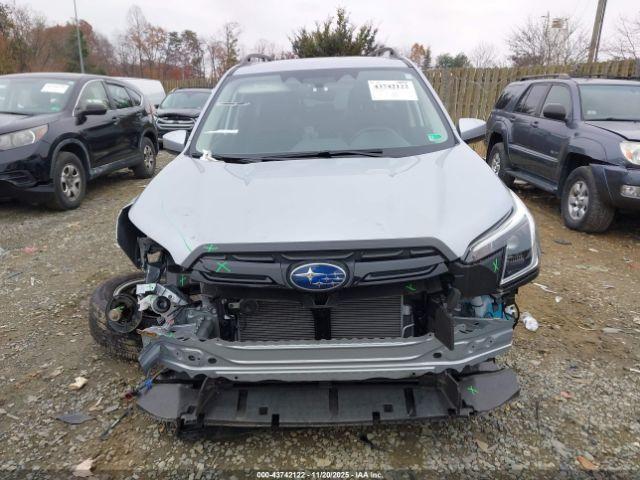 Subaru Forester Premium Image 17