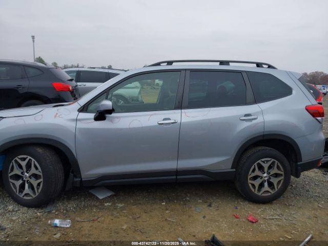 Subaru Forester Premium Image 11