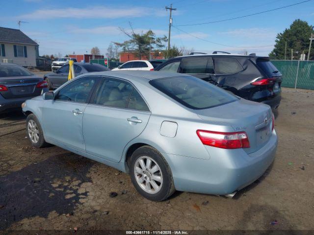 Toyota Camry Xle V6 Image 17