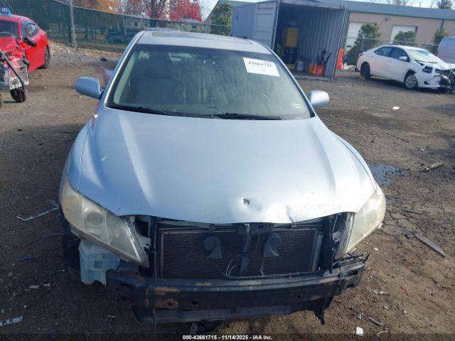 Toyota Camry Xle V6 Image 11