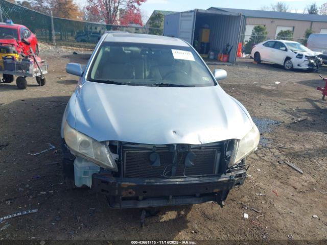 Toyota Camry Xle V6 Image 14