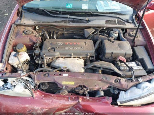 Toyota Camry Le Image 17