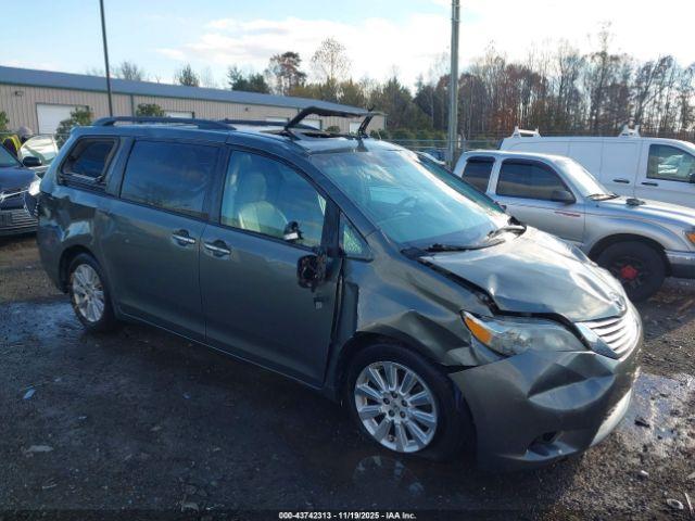  Salvage Toyota Sienna