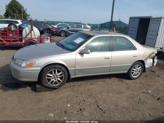 Toyota Camry Le V6 Image 13