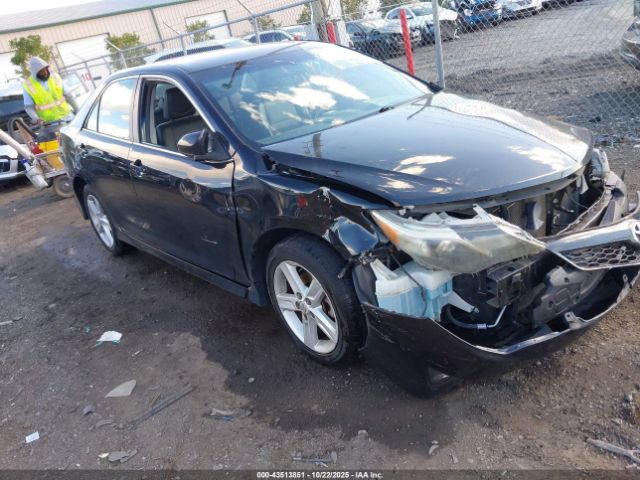 Toyota Camry Se Image 1