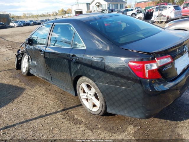 Toyota Camry Se Image 4