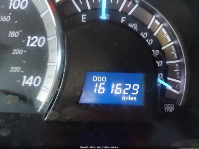 Toyota Camry Se Image 5