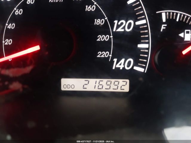 Toyota Camry Le Image 15