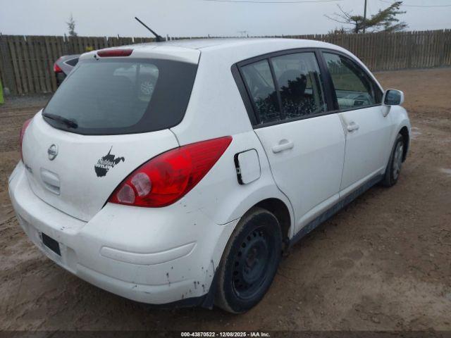Nissan Versa 1.8s Image 2