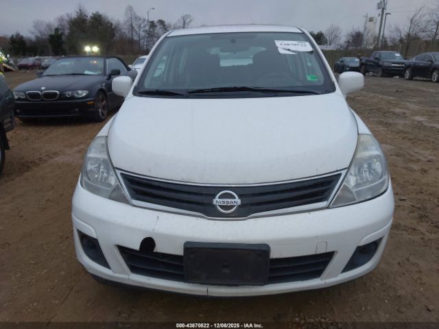 Nissan Versa 1.8s Image 3