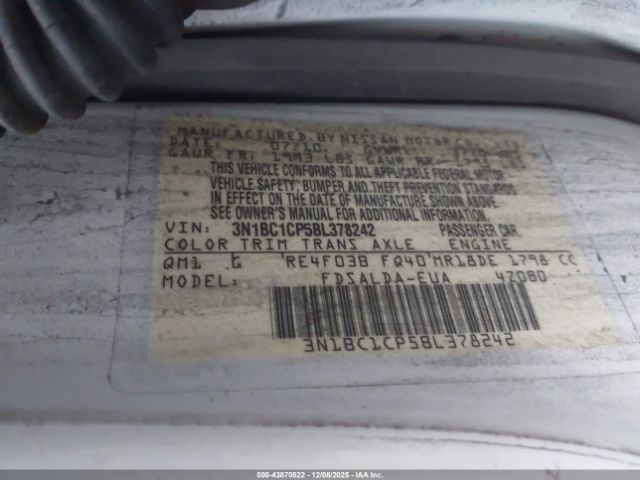 Nissan Versa 1.8s Image 7