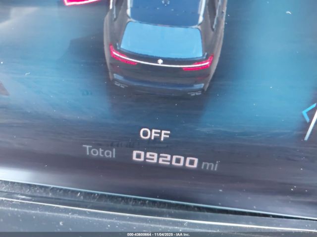 BMW X Series M60i Image 12