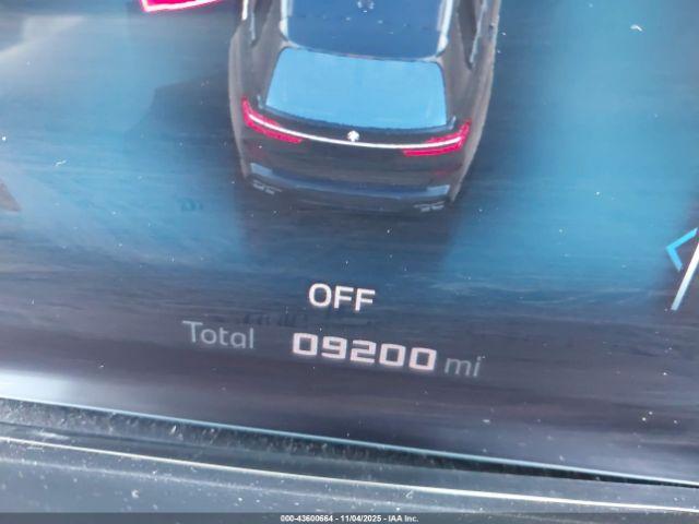 BMW X Series M60i Image 12