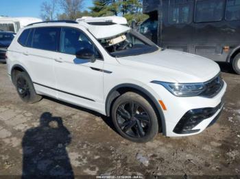  Salvage Volkswagen Tiguan