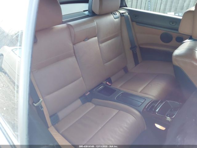 BMW 3 Series Image 9