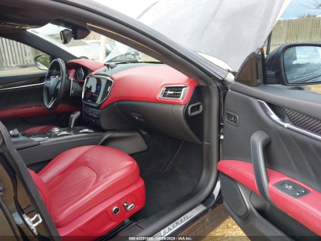 Maserati Ghibli Modena Q4 Image 16