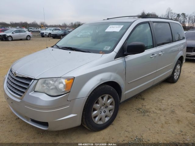 Chrysler Town & Country Lx Image 5