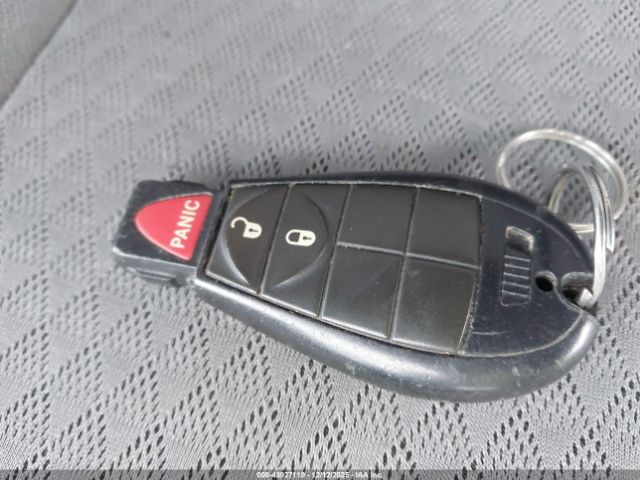 Chrysler Town & Country Lx Image 9