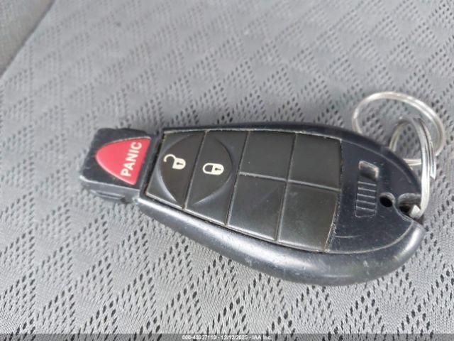 Chrysler Town & Country Lx Image 9