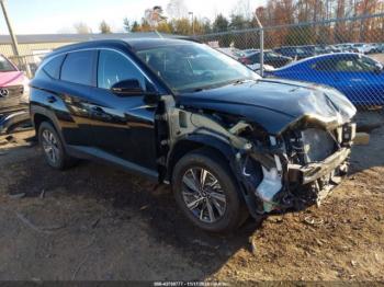  Salvage Hyundai TUCSON