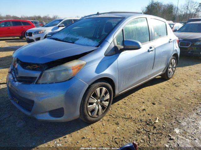 Toyota Yaris Le Image 9