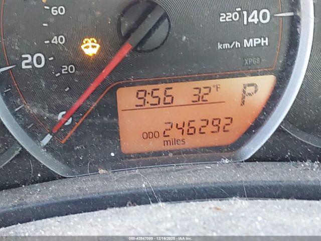 Toyota Yaris Le Image 3